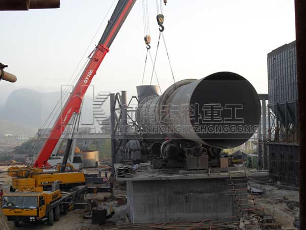 氧化鋅在玻璃加工中的應(yīng)用，能使玻璃產(chǎn)生特殊性質(zhì)