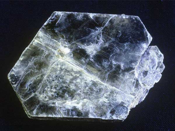 定制設(shè)備，云母的粉碎的加工流程